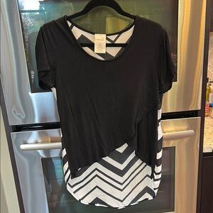 Maurices Gray and White Asymmetrical‎ Short Sleeve Tee